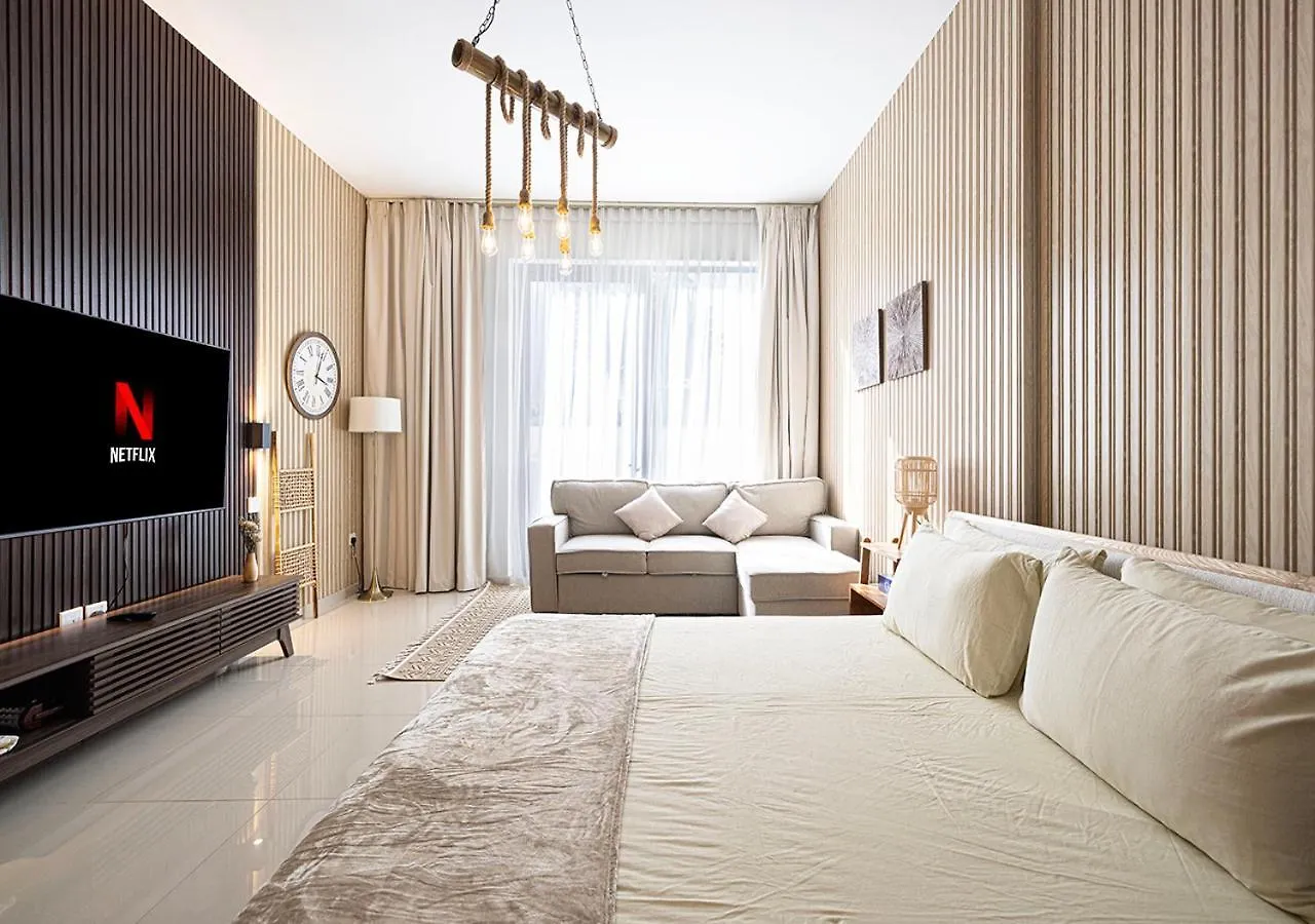 Garden Suite By Blue Cloud Holidays Dubai